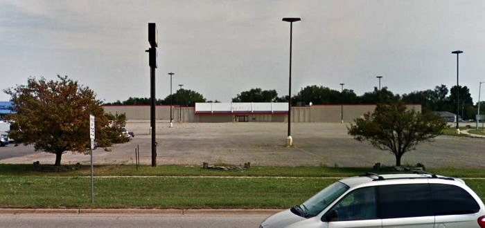 K-Mart (Kmart) - Portage - 6355 S Westnedge Ave (newer photo)